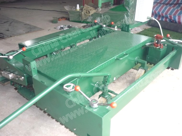 Tpj-2.5 Running Track Paver Machinery
