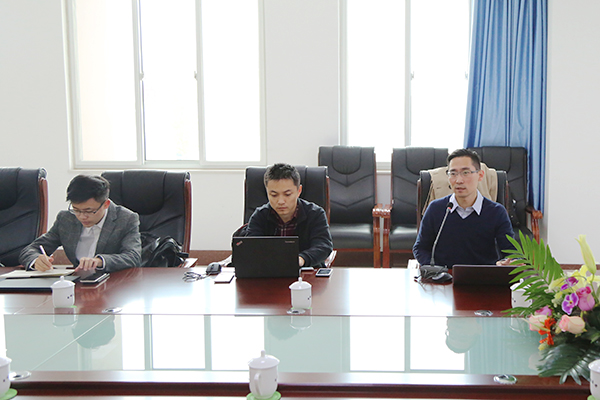 On the morning of November 17, Feng Yi, director of Huawei's smart computing products in Southwest China,