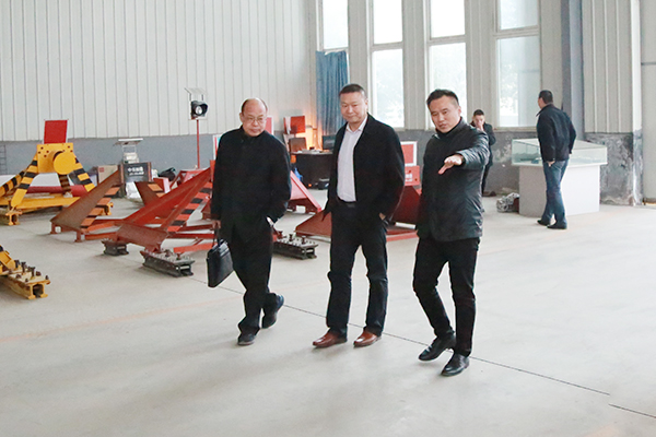 In order to further promote the cooperation between Jining City and Wanzhou District in the business field, strengthen business exchanges between the two places, and accelerate market integration and cooperation, J