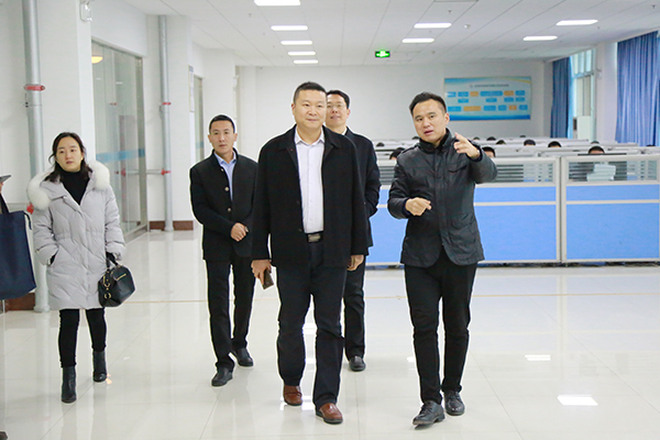 In order to further promote the cooperation between Jining City and Wanzhou District in the business field, strengthen business exchanges between the two places, and accelerate market integration and cooperation, J