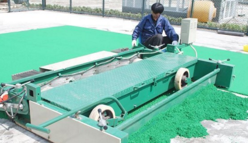 Cold Protection Measures For Running Track Paver Machine