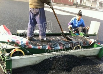 How To Ensure The Efficiency Of The Paver Machine In A Low Temperature Environment