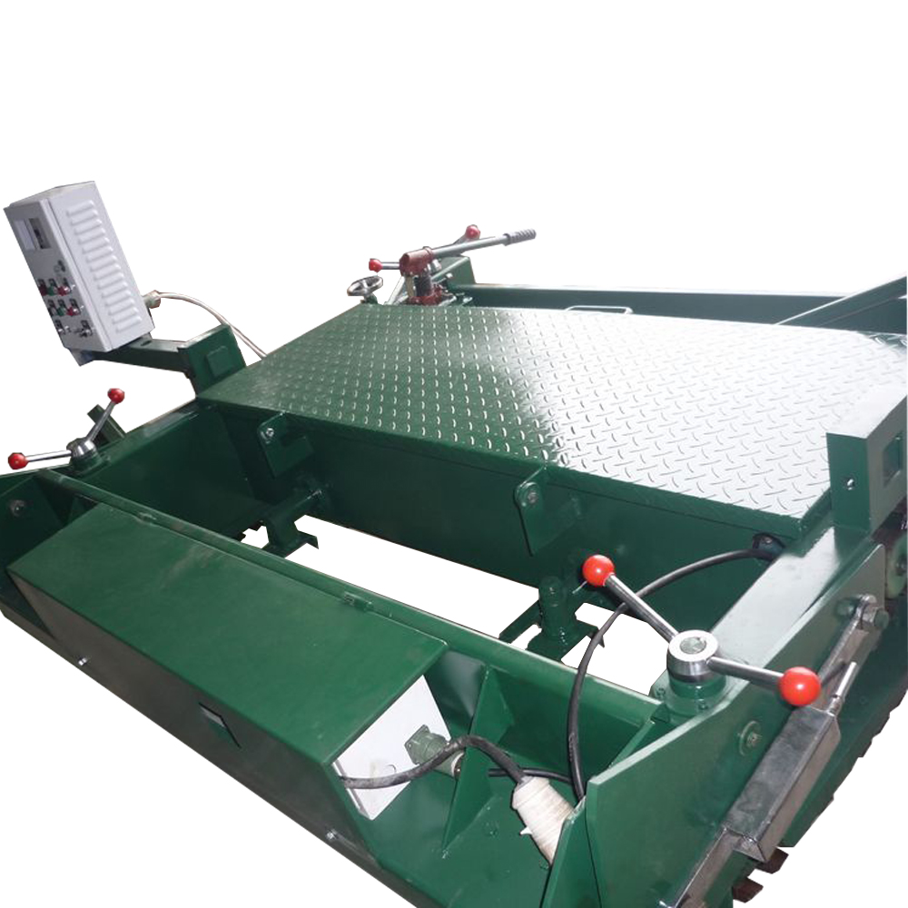 Differences between tracked and tire pavers