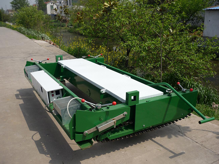 How To Operate The Conveyor Belt Of Road Paver Machine